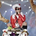 Penampilan Solo U-Know Yunho di Konser 'SMTOWN WEEK' 'Time Slip'