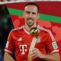 Franck Ribery Menerima Penghargaan MVP Toyota