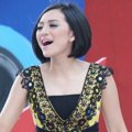 Lolita Agustine Saat Menjadi Host Acara 'Musik Sore Seru'