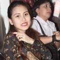Ayu Ting Ting Saat Mendatangi Pengadilan Agama Depok