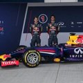 Daniel Ricciardo dan Sebastian Vettel Saat Peluncuran Mobil Baru Tim Red Bull Racing