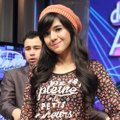 DJ Una Saat Jumpa Pers Dahsyatnya Awards 2014