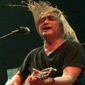 Dik Doank Saat Tampil di Konser 'Singing Toilet'