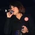 Tata Saat Tampil di Konser 'Help Everybody Loves Others'