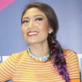 Ayu Dewi Saat Jumpa Pers Acara Baru Trans TV
