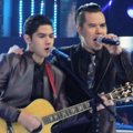 Kolaborasi Al Ghazali dan Ahmad Dhani di Konser 'Masterpiece'