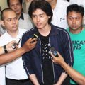 Roger Danuarta Saat Berikan Keterangan Pada Wartawan