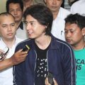 Roger Danuarta Saat Berikan Keterangan Pada Wartawan