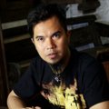 Ahmad Dhani Saat Menggelar Jumpa Pers di Kediamannya