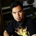 Ahmad Dhani Saat Menggelar Jumpa Pers di Kediamannya