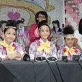 D'Jollies Saat Menggelar Jumpa Pers di Kawasan Sudirman, Jakarta
