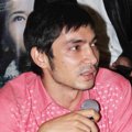 Abimana Aryasatya di Jumpa Pers Film '99 Cahaya di Langit Eropa Part 2'