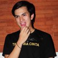 Rizky Nazar Saat Nonton Bareng Sinetron 'Tiba-Tiba Cinta'