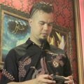 Ahmad Dhani Saat Pembukaan Karaoke 'Ahmad Dhani's Masterpiece Family'