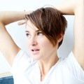 Shailene Woodley Berpose untuk Wawancara Website 'Into The Gloss'