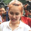 Ayu Ting Ting Saat Datangi Pengadilan Agama Depok