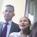 Ayu Ting Ting Saat Datangi Pengadilan Agama Depok