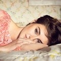 Shailene Woodley Kenakan Busana Karya Elie Saab