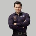 Salman Khan Pamerkan Koleksi Busana Pria Splash Fashion A/W 2013-2014