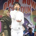 Julia Perez Saat Pembukaan 'Jupe Fried Chicken'