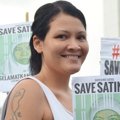 Melanie Subono Saat Menggelar Aksi Damai di Bundaran HI, Jakarta