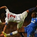Thiago Silva dan Demba Ba di Liga Champions Eropa Leg Kedua