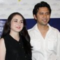 Arumi Bachsin dan Emil Dardak Saat Ditemui di RS Siloam, Jakarta