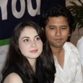 Arumi Bachsin dan Emil Dardak Saat Ditemui di RS Siloam, Jakarta