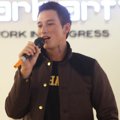 Mike Lewis Saat Ditemui di Plaza Indonesia, Jakarta