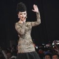 Zaskia Gotik Nyanyikan Lagu 'Satu Jam Saja'
