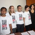Kampanye Stop Konsumsi Daging Anjing
