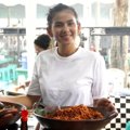 Nova Eliza di Acara Festival Jajanan Bango