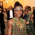 Lupita Nyong'o Curi Perhatian dengan Busana dari Prada