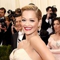 Rita Ora Hadir di Met Gala 2014