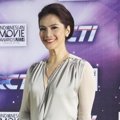 Maudy Koesnaedi di Red Carpet Indonesian Movie Awards 2014