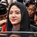 Proses Bebasnya Dewi Persik dari Rutan Pondok Bambu