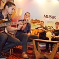 Maliq & D' Essentials Saat Launching Album 'Musik Pop'