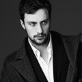 Aaron Johnson di Majalah Wonderland Edisi Musim Panas 2014