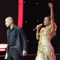 Duet Husein dan Nowela Nyanyikan 'Juara'