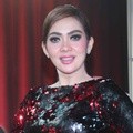 Syahrini Sempat Pertimbangkan Duet dengan Raffi Ahmad