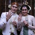 Demian Aditya Menikahi Sara Wijayanto