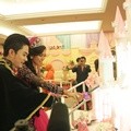 Tampak Donny dan Cinta Berbagi Kebahagiaan