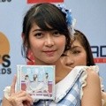 Ve Saat Konferensi Pers Peluncuran 'Gingham Check'