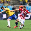 Duel Oscar vs Luka Modric