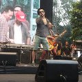 Penampilan Slank di Konser Deklarasi Revolusi Harmoni