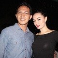 Zaskia Bersama Ryan Ditemui di Kawasan Kemang