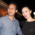 Zaskia Bersama Ryan Ditemui di Kawasan Kemang