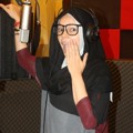 Dewi Sandra Saat Rekaman Single 'Aku Pulang'