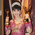 Ratna Listy Raih Piala Album Keroncong/Kontemporer Terbaik