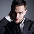 Nicholas Hoult di Majalah Hunger Edisi S/S 2014